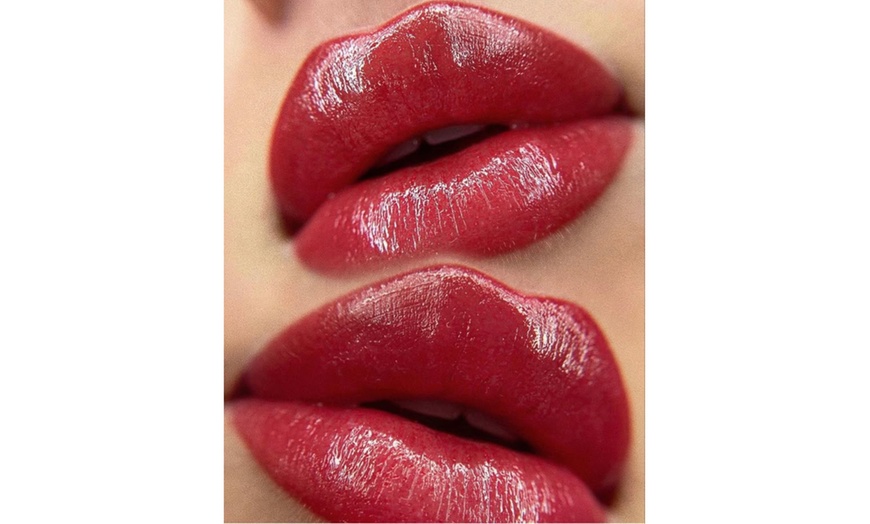 Image 2: Sesión de microblading de cejas o micropigmentación de labios