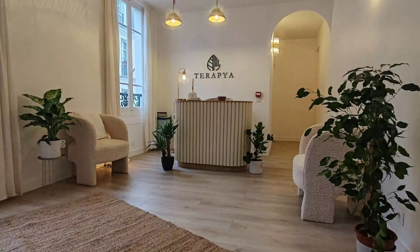 Massage corporel relaxant, suédois ou prénatal 60 ou 90 min à Paris 11 (jusqu'à 56% de remise) - Image 4