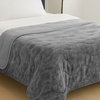 Image 28: Premium Winter Quilt: Soft, Hypoallergenic and Luxurious Comfort