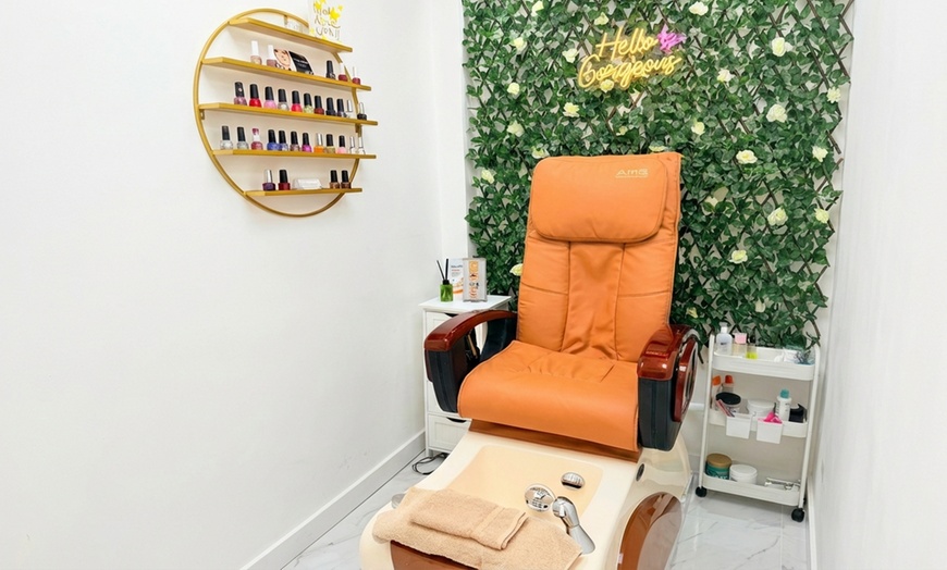 Image 3: Quick Manicure and/or Pedicure Sessions for Polished Perfection 