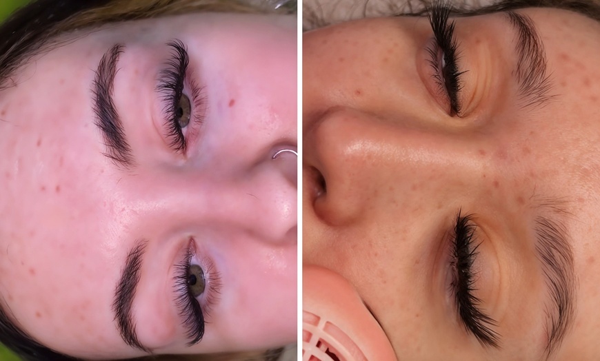 Image 7: Transform with Deluxe Eyelash Extensions!