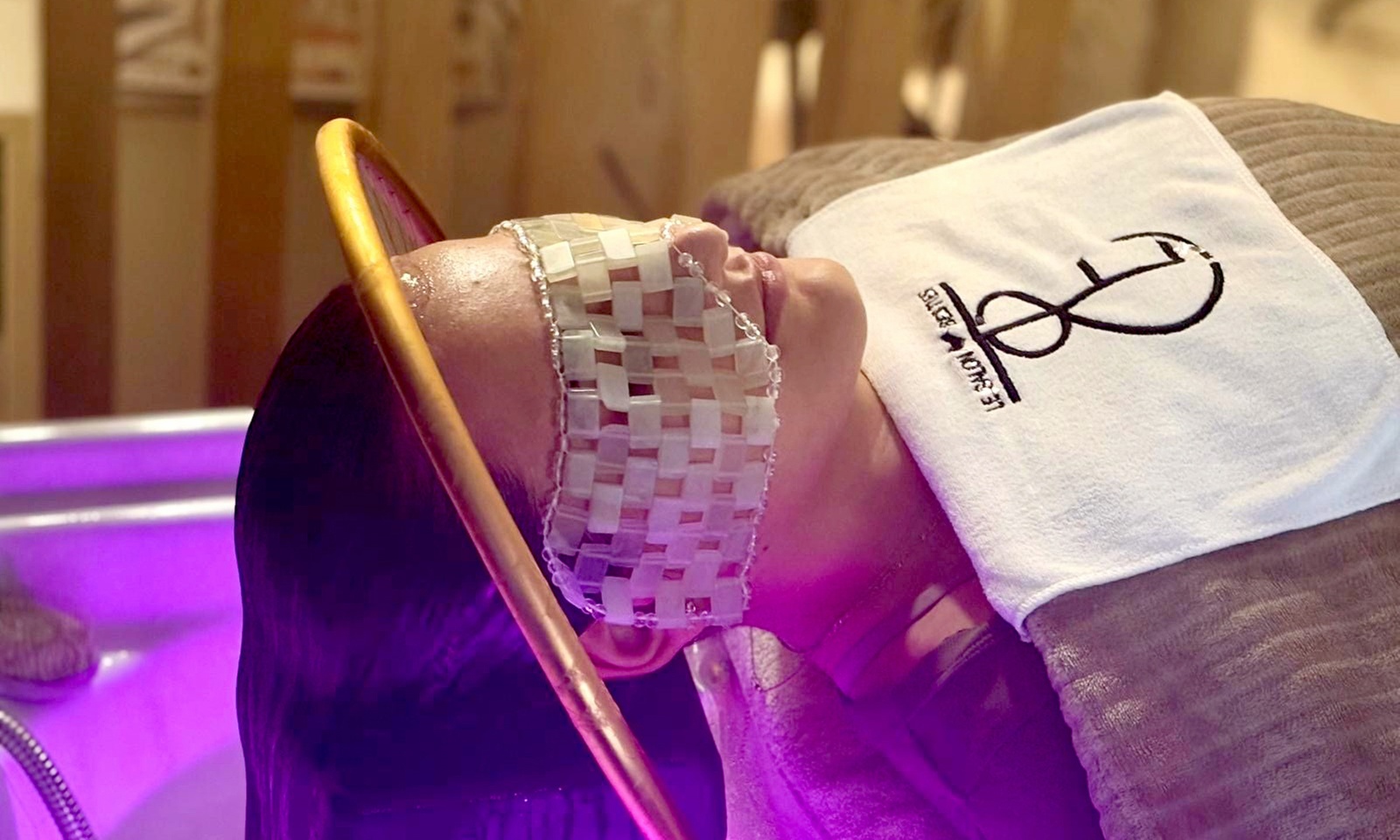 Jusqu'à 43% de remise sur Soins du cuir chevelu chez Le Salon Besties