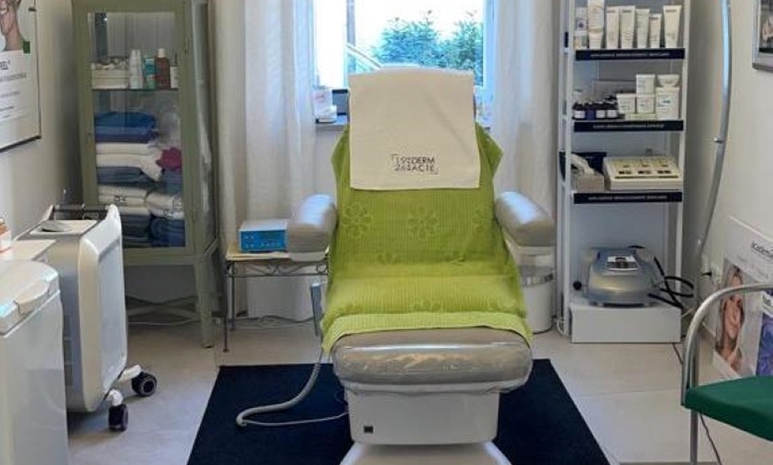 Image 2: Strahlende Haut & Tiefenpflege: wähle ein Beauty-Treatment für 1 Pers.