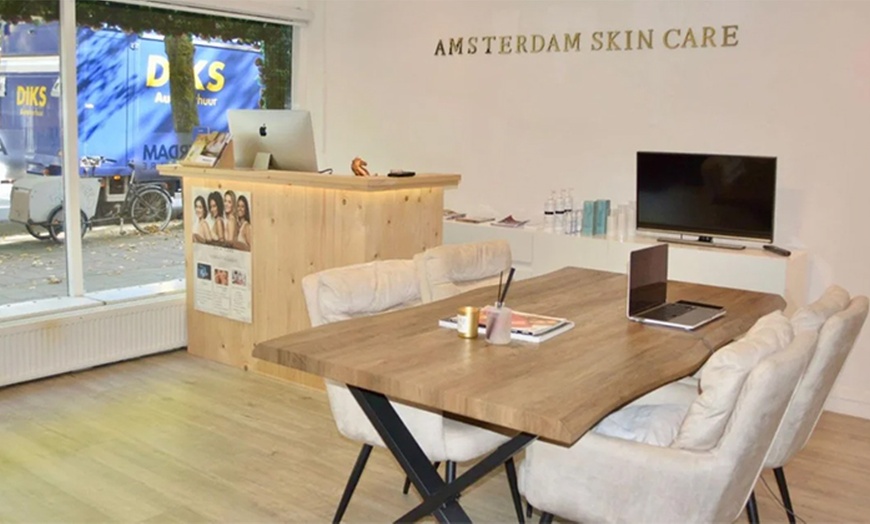 Image 2: Gerichte shaping met geavanceerde apparatuur voor een strakkere huid