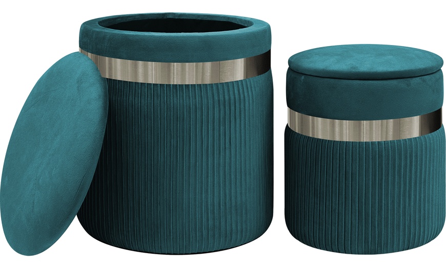 Image 15: Ensemble de deux poufs modernes en velours