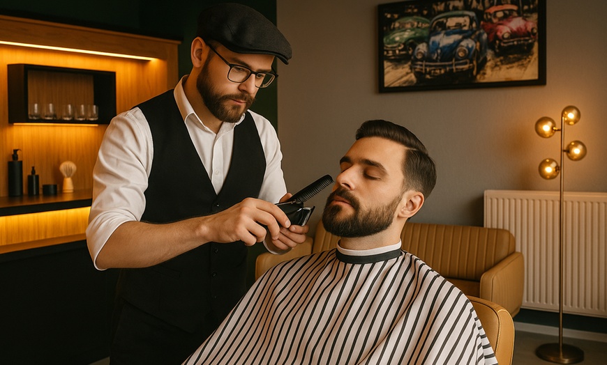 Image 1: Rundum-Pflegepaket „Captain“ für 1 Herren – Schnitt, Rasur & Styling