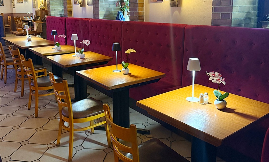 Image 3: Mediterranes 2-Gänge-Menü mit Paella für 2 oder 4 Personen