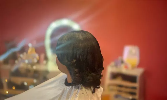 Achieve Silk Press Service for Smooth and Shiny Hair