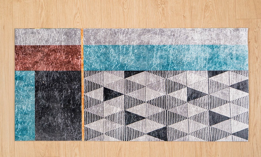 Image 12: Rutschfester Teppichläufer in Samt-Optik mit geometrischen Muster