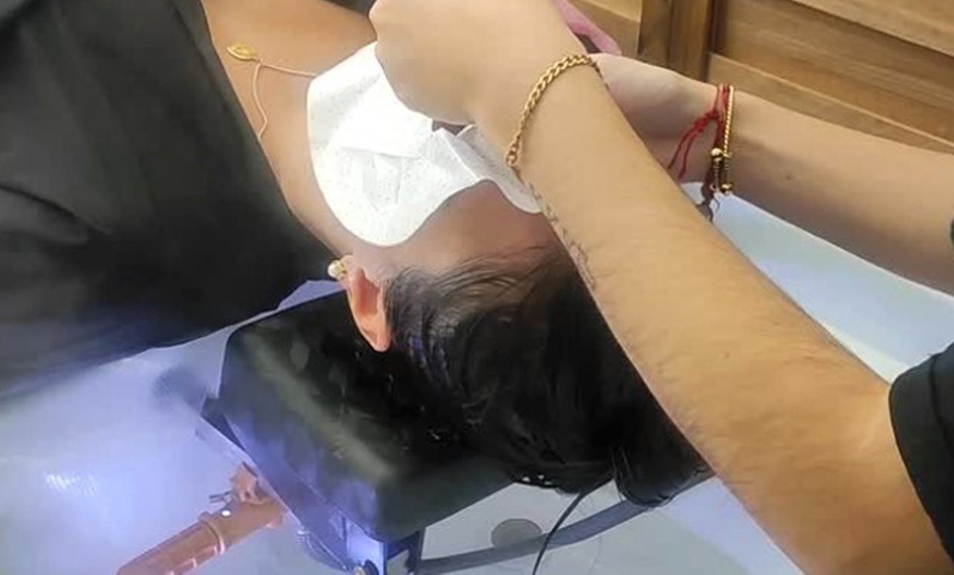 Image 3: Spa capilar para 1 o 2 personas con masaje o chocolaterapia