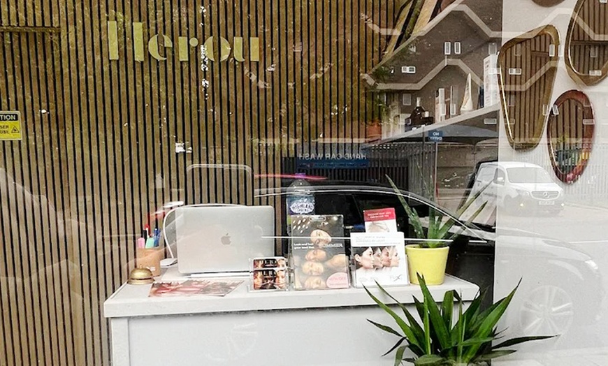 Image 2: Deep Cleanse, Exfoliate, & Hydrate with 1 or 3 Sessions of HydraFacial