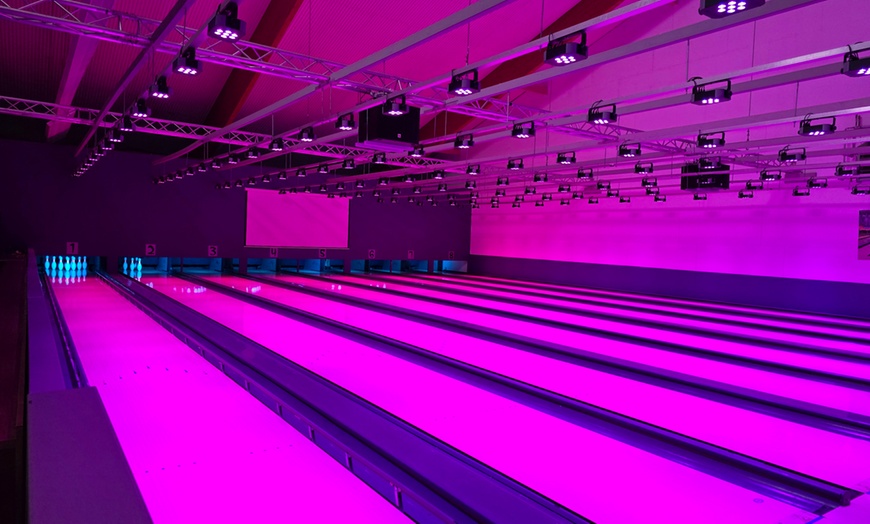 Image 3: 1 oder 2 Std. Bowling inkl. Schuhe bis 7 Personen