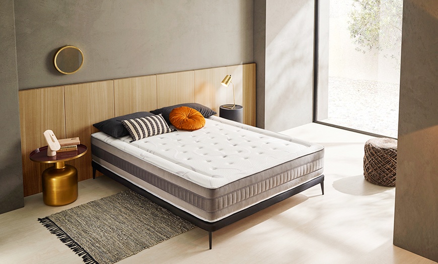Image 1: Magnus Premium Memory Foam Mattress; Medium-High Firmness