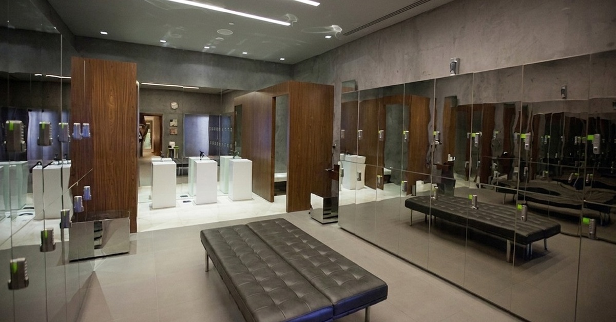 45-min Spa Treatment, Facilities & Pool Access With F&b Credit 45-min Spa Treatment, Facilities & Pool Access With F&b Credit