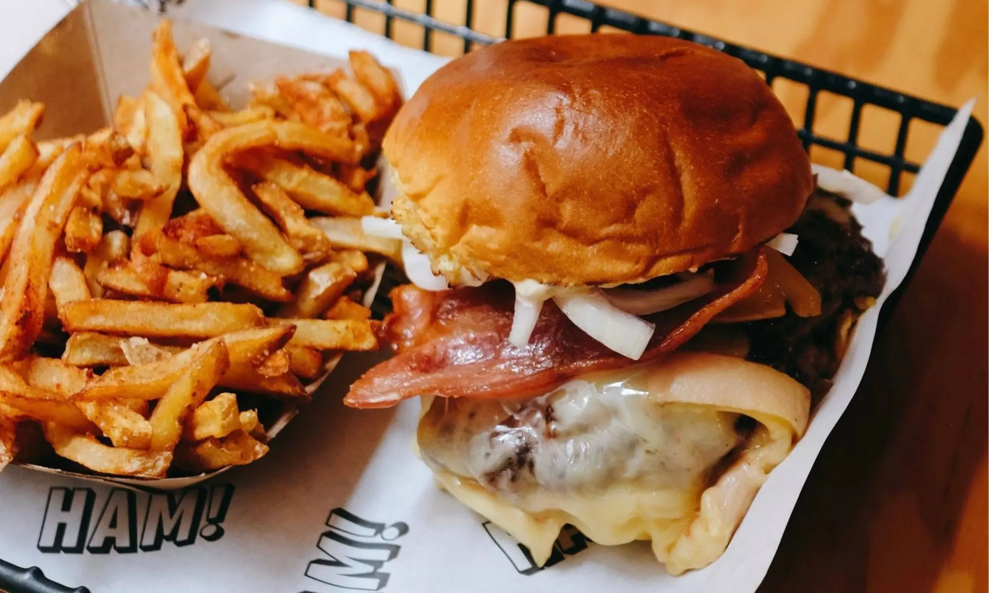 Hamburguesas y entrantes para 2 o 4 personas