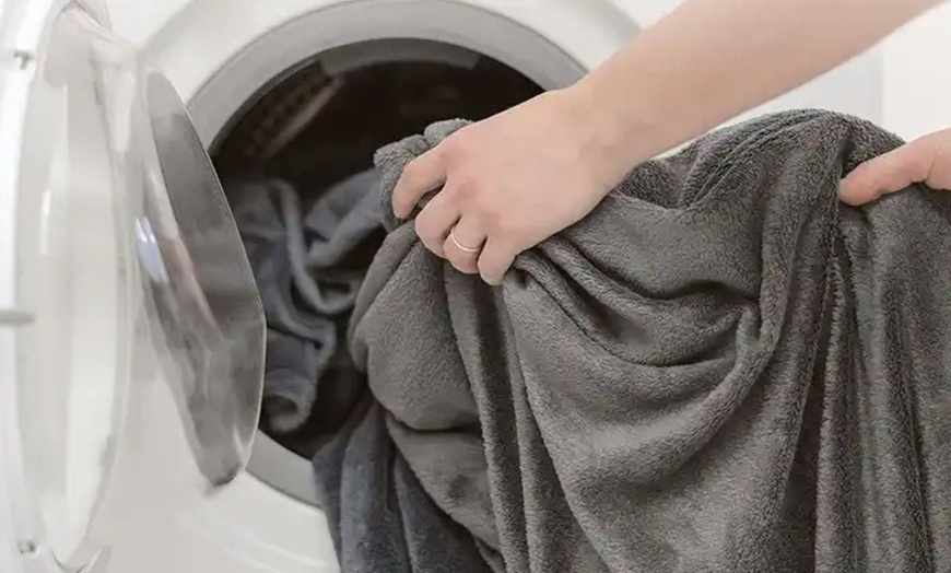 Image 7: Electric Heated Blanket