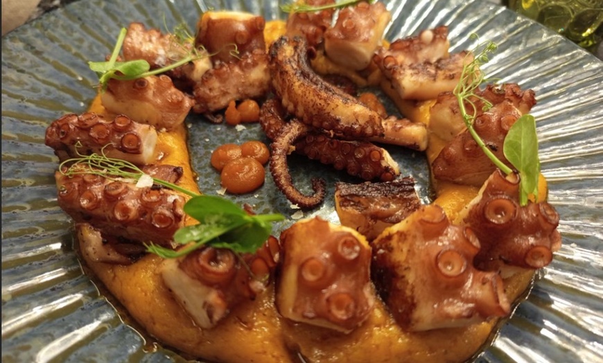 Image 1: Menú fusión a elegir entre clásico o prémium para 2 o 4 personas