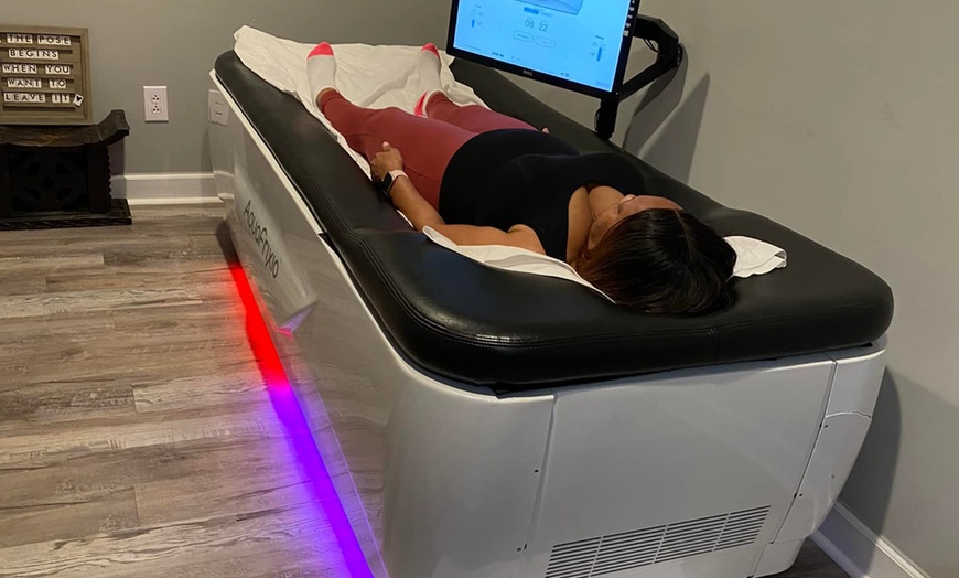 Image 6: 2 Hr Pampering package w/ Scalp, Foot Massage, Massage Beds,/Sauna 