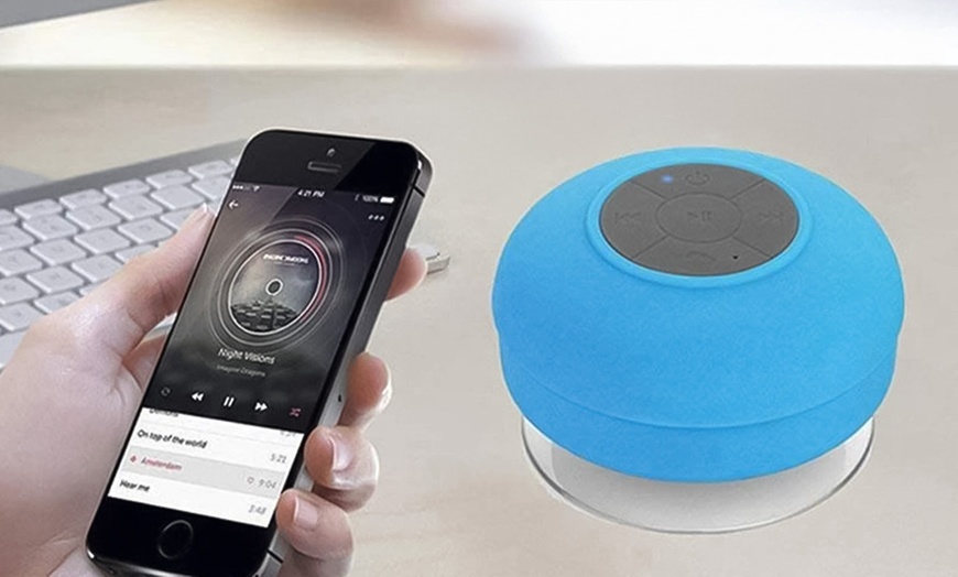 Image 5: Enceinte Bluetooth étanche avec ventouse