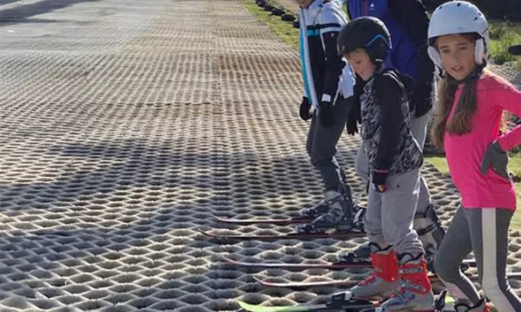 60 Minutes Level 1 Ski or Snowboard Lessons for 1, 2, 3, or 4 People!