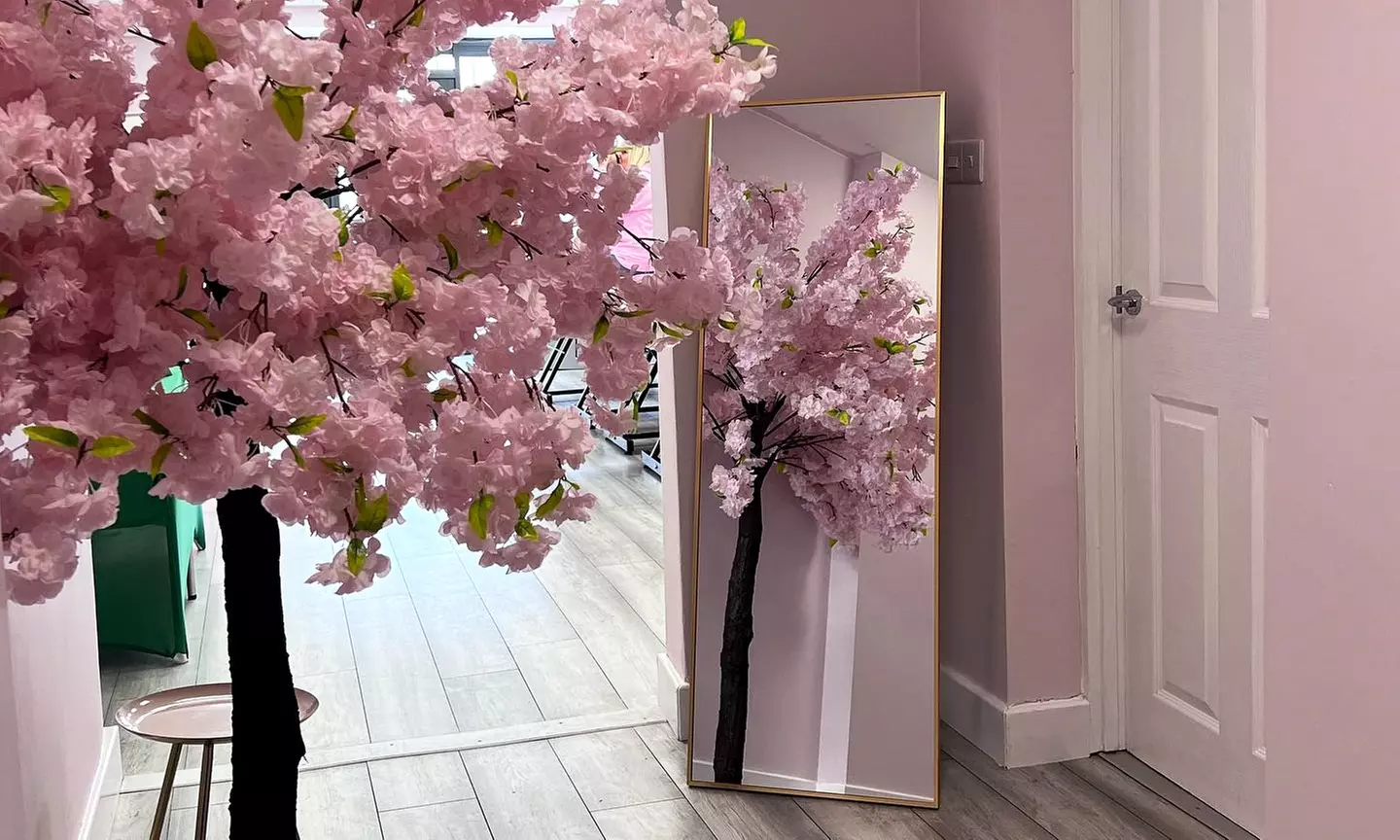 Get 60, 75, or 90 Minute Japanese Head Spa Optional Facial