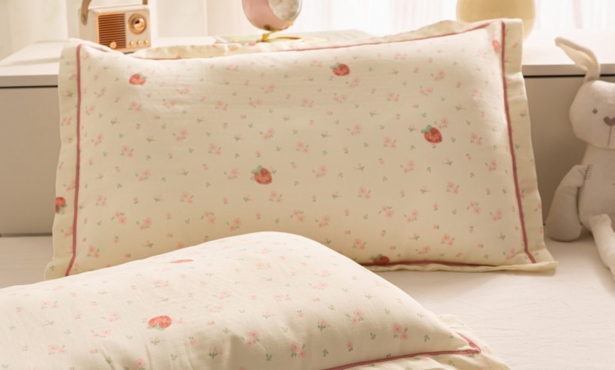 Image 10: Breathable Pure Cotton Kids Pillowcase Pair