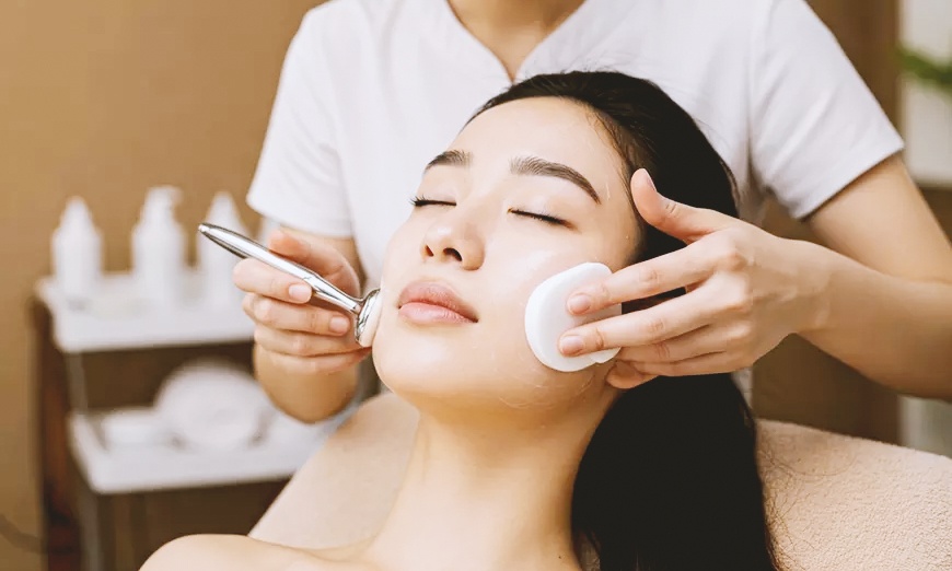 Image 1: 90 Minute Deep Hydrating or 60-Minute Aqua Pure Deep Cleansing Facial 