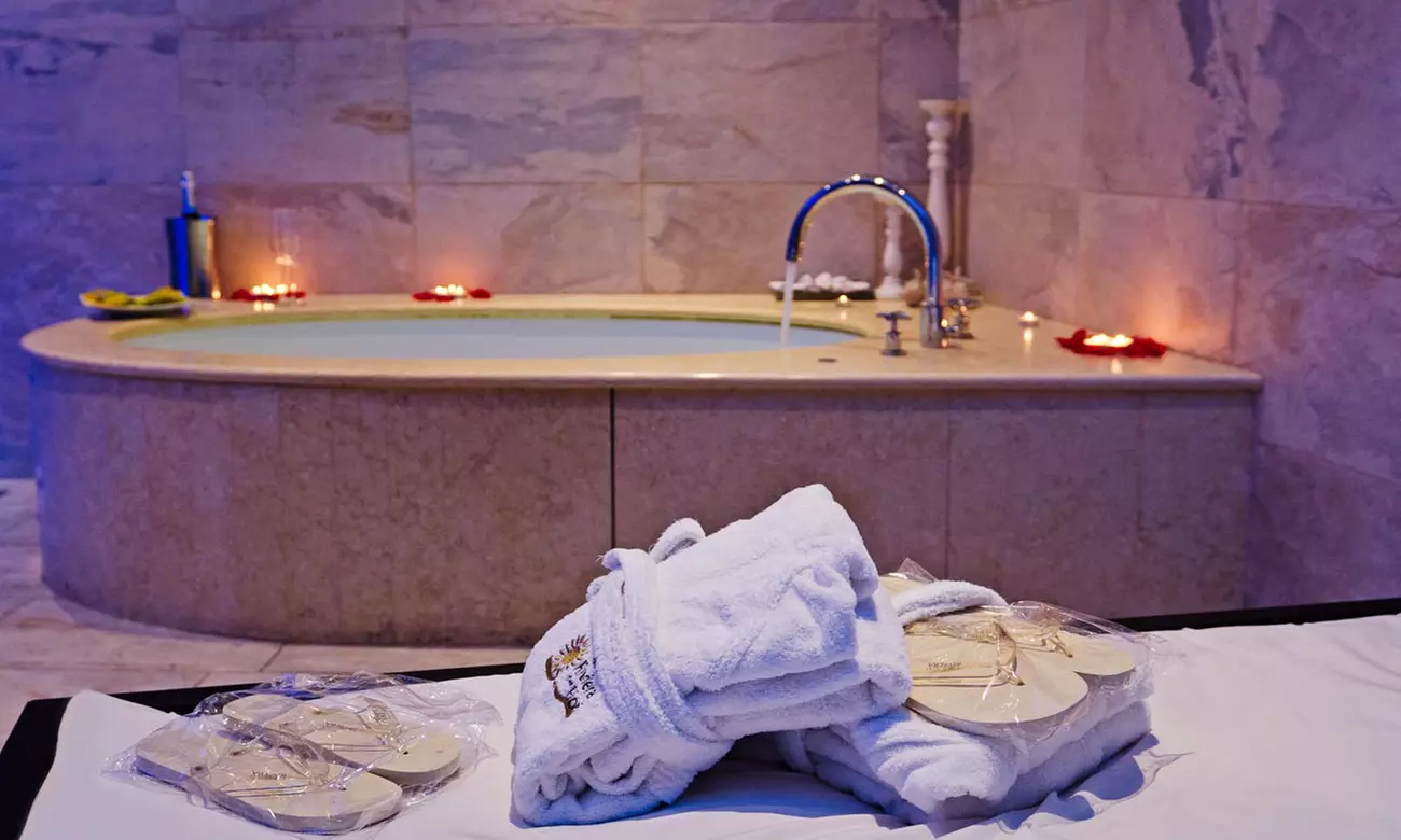 Ligurie 4* : chambre Deluxe avec petit-déjeuner, dîner et Spa