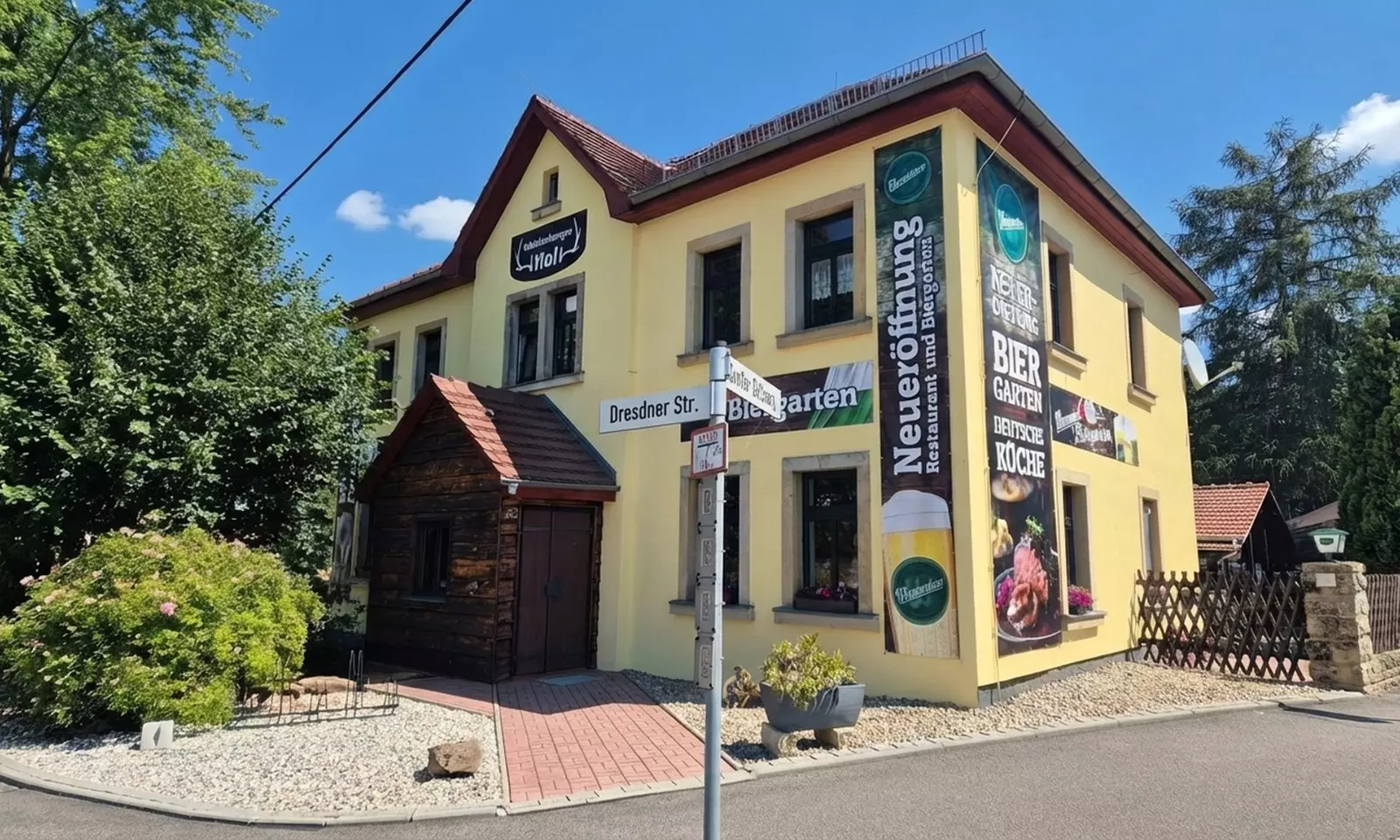 Kulinarisches 2-Gänge-Menü inkl. 1 Std. Bowling mit Leihschuhen