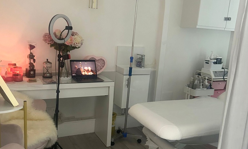 Image 4: One or Three Session of Diamond-Glow Microdermabrasion + Consultation