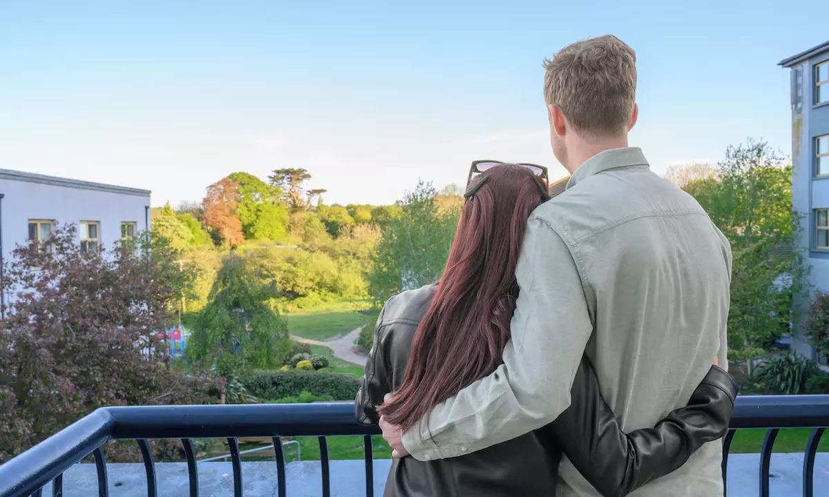 County Wexford: Stay for 2 with Breakfast & Bottle of Prosecco