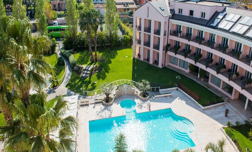 Image 23: ✈ 11-Day Guided Italy Tour w/ Air from Great Value Vacations