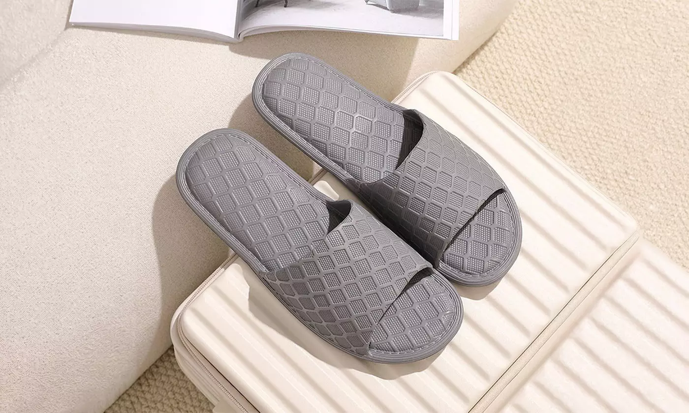 Non-Slip Shower Sandals Unisex Bathroom Slippers Indoor Home Beach Shoes