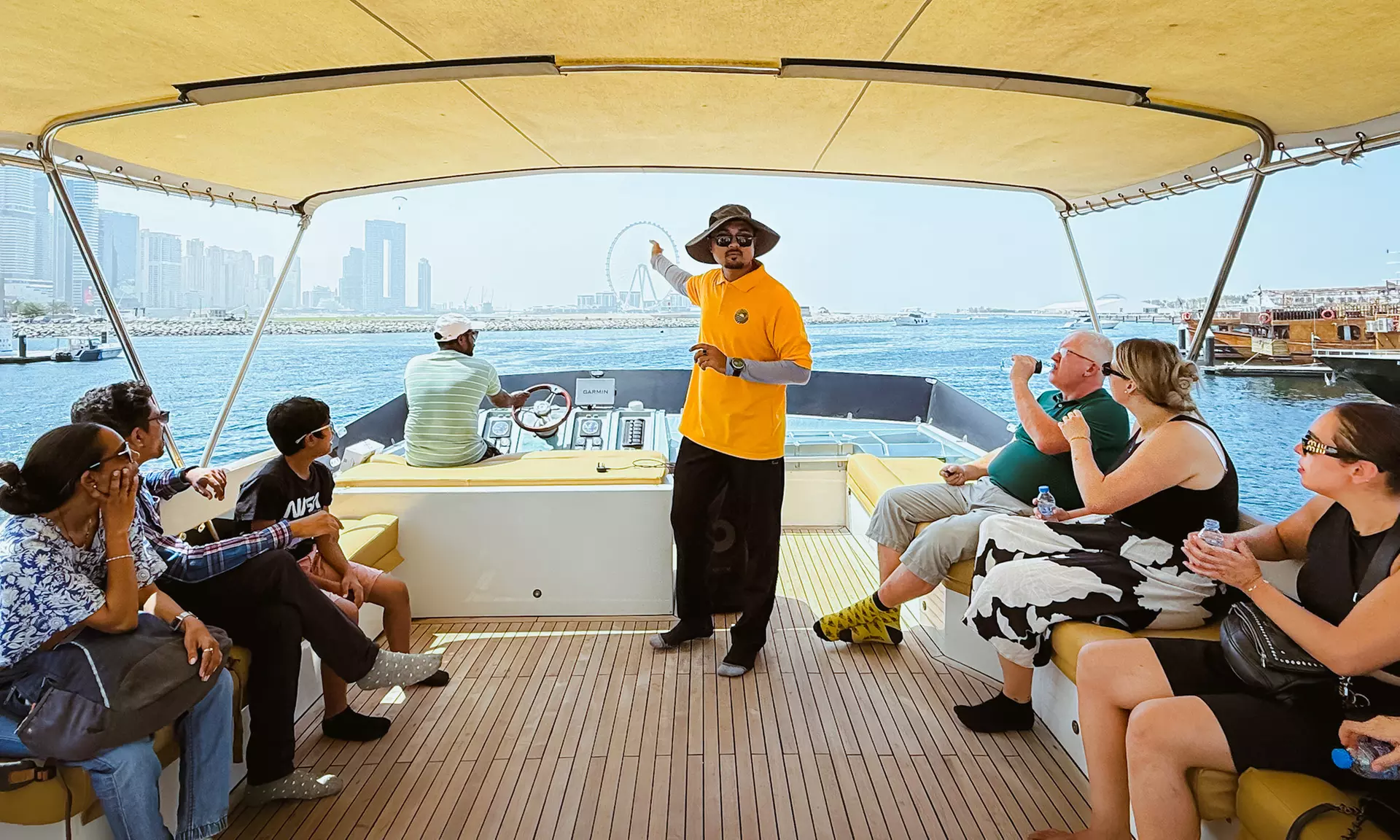 1.5 Hours Shared Marina Canal Yacht Tour for One Child or Adult