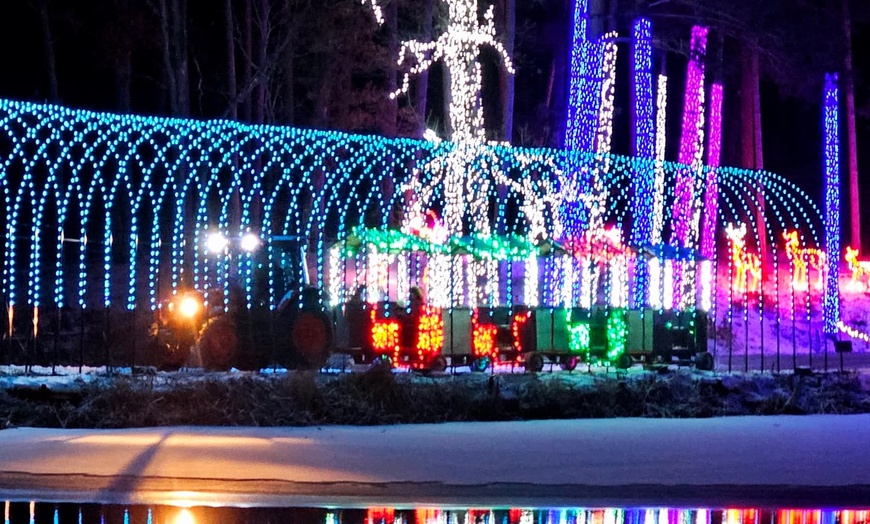 Image 6: Christmas Getaway w/ Walk or Drive Through Option in St. Croix Falls