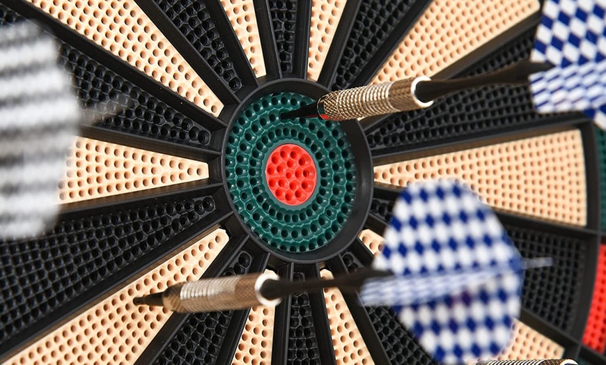 Image 9: HomCom Electronic Dartboard Set