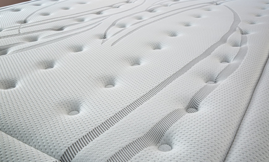 Image 8: Lit coffre Opéra en tissu beige avec tête de lit rembourrée