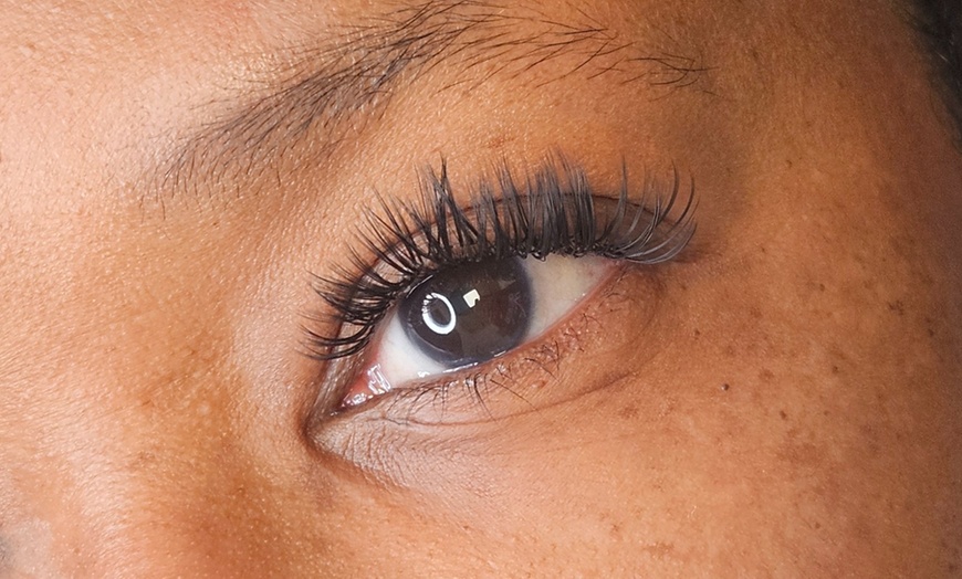 Image 2: Fluffy Volume, Light Volume, Hybrid, Classic Full Set – Long Lashes