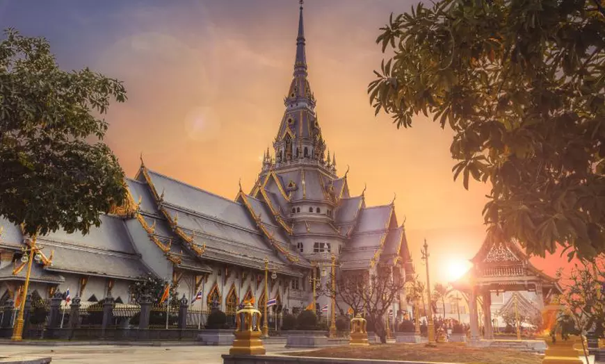 Image 5: Discover the magic of Laos in 5 days with private tours