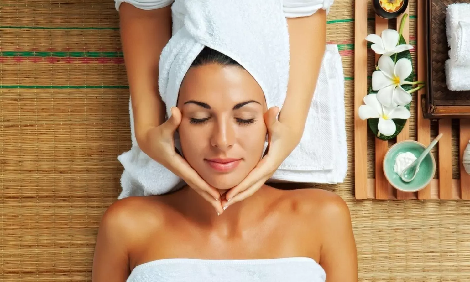 Limpieza facial flash en 8 pasos o VIP en 10 (40 o 60 minutos) para 1