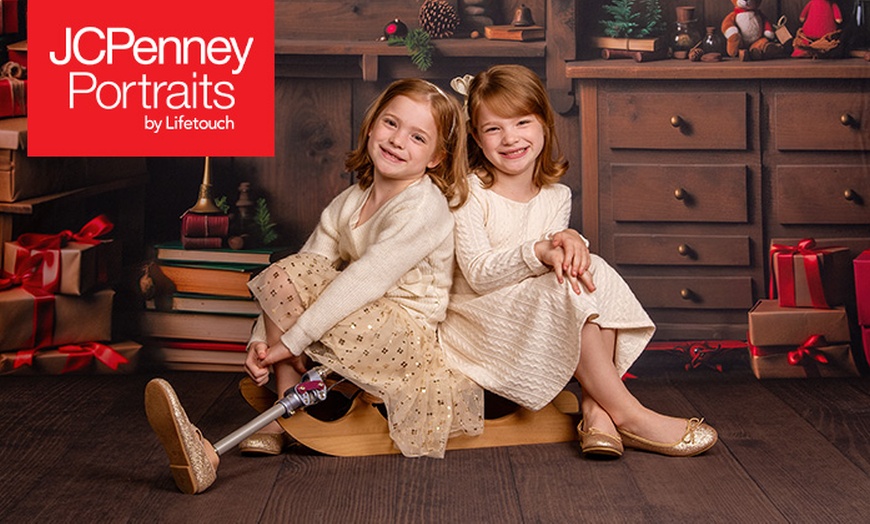 Image 7: Weekday Special: JCPenney Photography Sessions