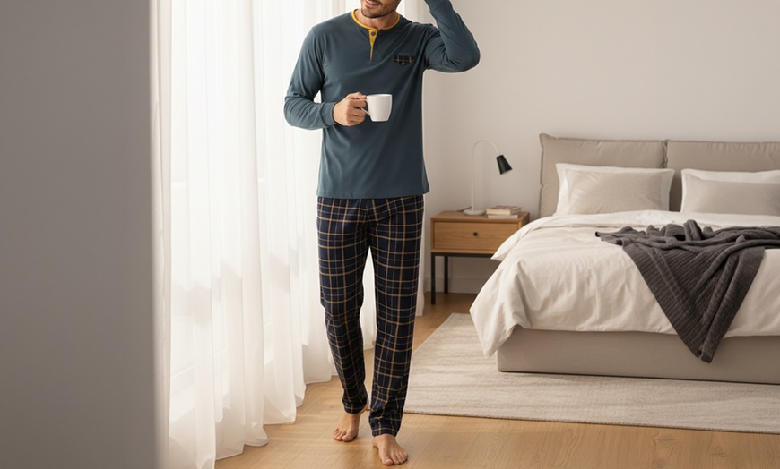 Image 11: Pigiama da uomo in cotone Navigare