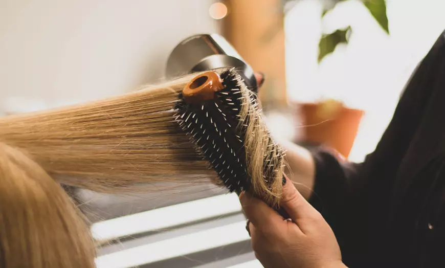 Image 3: Style Cut & Blow Wave w/ Optional Wash, Half Head Foils, Colour & More