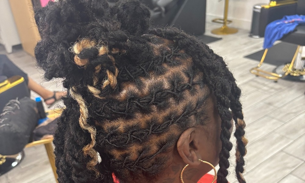 Get a Fresh Retwist with Free Simple Style Included