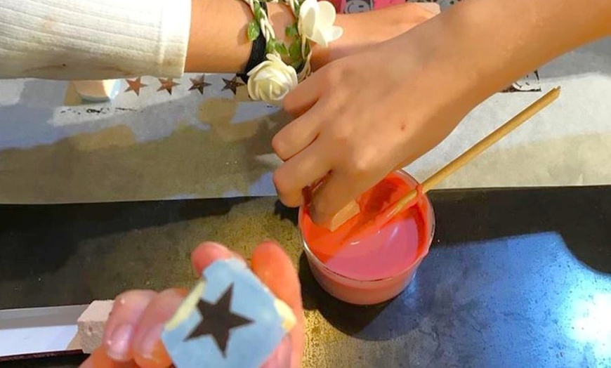 Image 5: Taller creativo de chocolate de 90 minutos para niños y familias