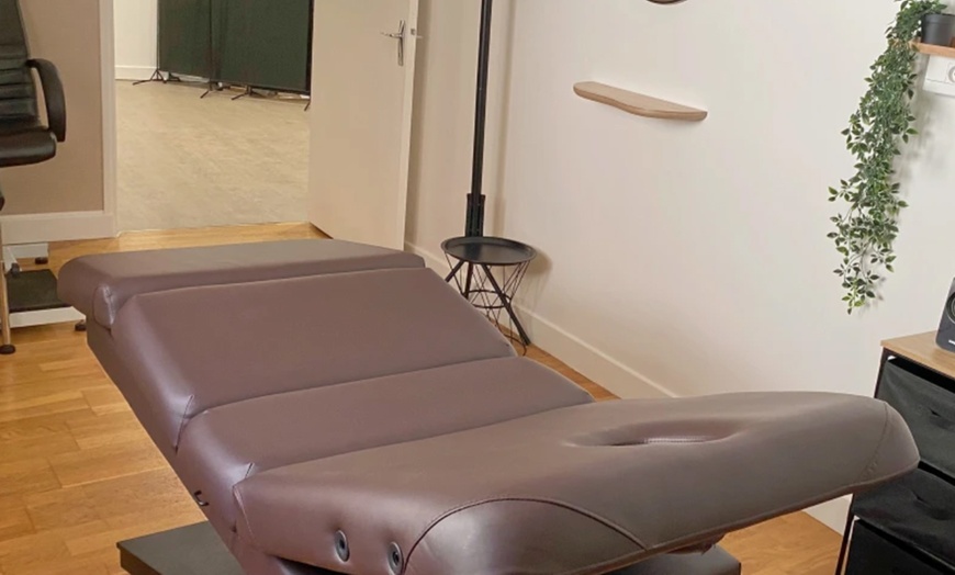 Image 2: Massage détente des pieds ou réflexologie crânio-faciale à Bourges