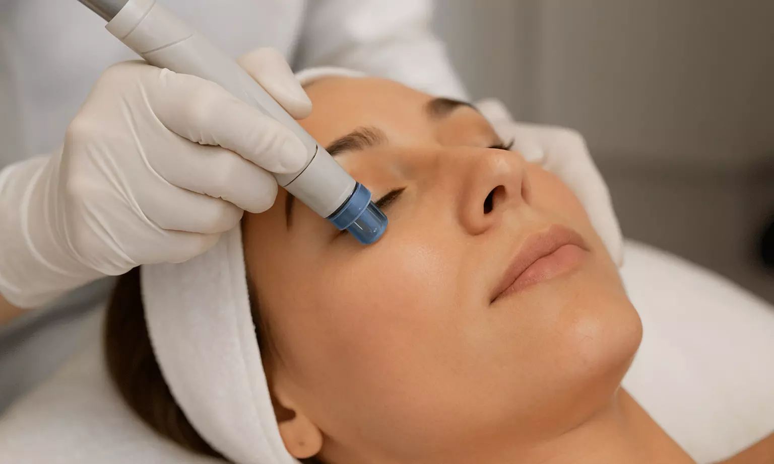 Achieve Radiant Skin with 40,60, or 80-Min One Signature, Deluxe, or Platinum HydraFacial Up to 38% Off - Primary Image