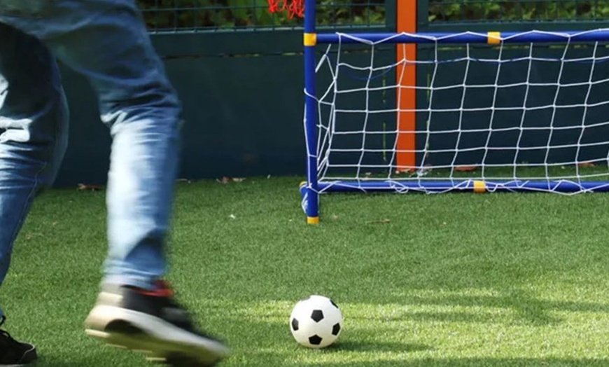 Image 6: 2-in-1 Basketball Hoop and Football Set
