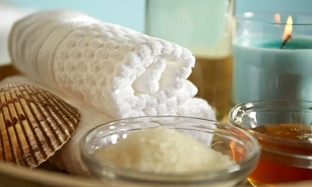 Bliss & Radiance: 90-Min Massage & Facial Packages for Deep Calm