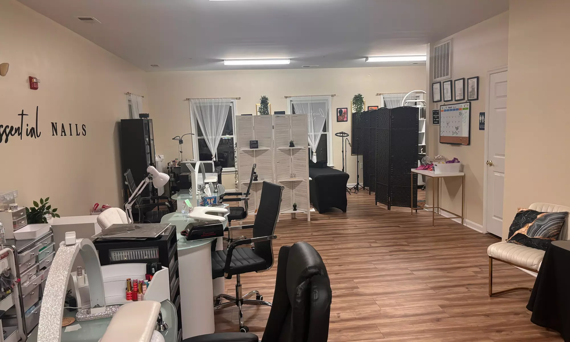 1, 2 or 3 Classic, Hybrid, Volume or Mega Volume Eyelash Extension Set